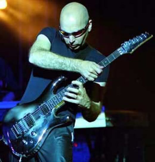 5 Gitaris Yang Melegenda [ www.BlogApaAja.com ]