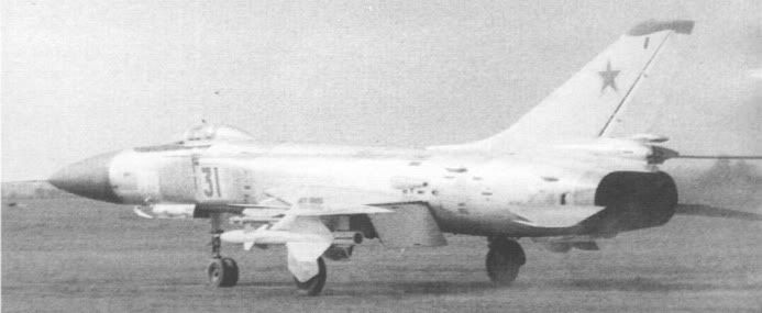 http://i424.photobucket.com/albums/pp326/Iron-Curtain/Su-15TM_grunt.jpg?t=1231901818