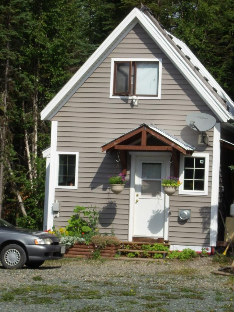 Who lives in a "tiny house"? - Homesteading Questions